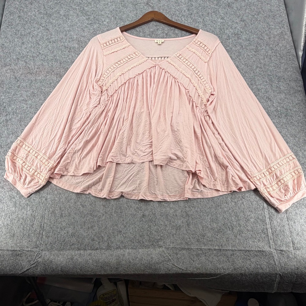 POL Clothing Boho Blush Pink Crochet Lace Trim Babydoll Blouse Long Sleeve Small